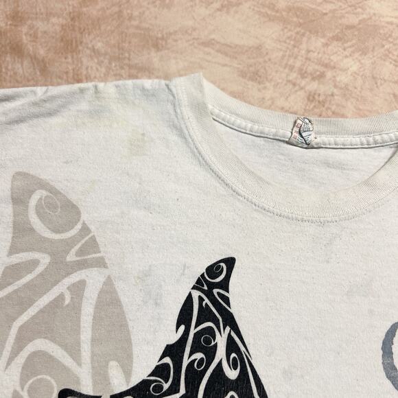Vintage Y2K Yazbek Manta Ray Tribal Motif Cozumel Mexico T-Shirt Nautical Boho - Picture 7 of 11